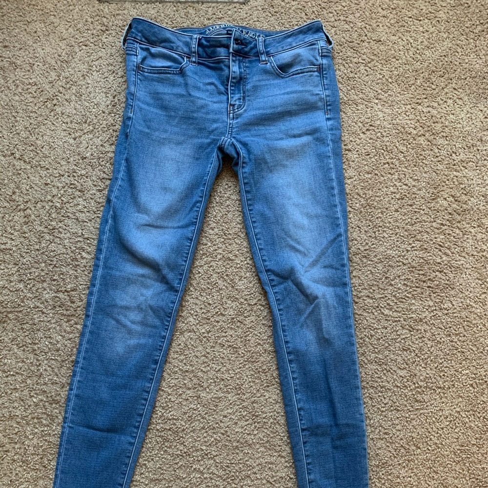 Size 4 American Eagle skinny jeans
